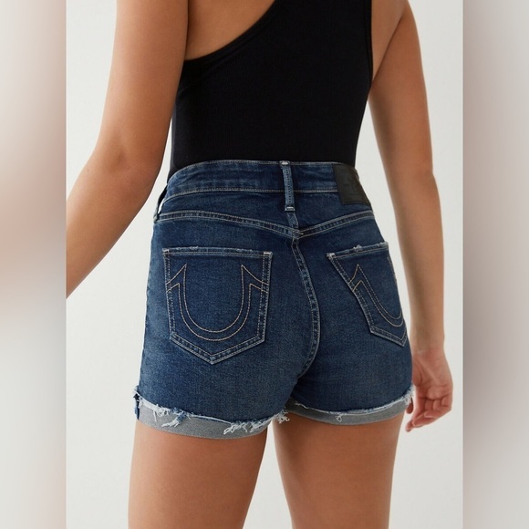 NWT True Religion Jennie Curvy Shorts Medium Dark Wash High Rise Sz 29 - Picture 1 of 16
